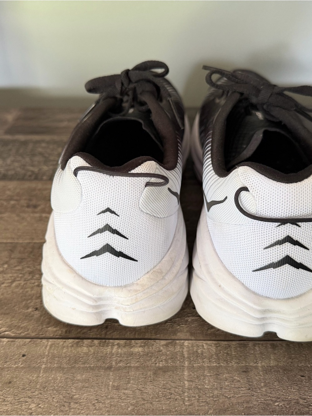 Hoka Women’s size 9 Black and White Athletic Running Shoes - Picture 2 of 3